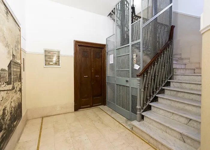 Elegant Apartment Rom